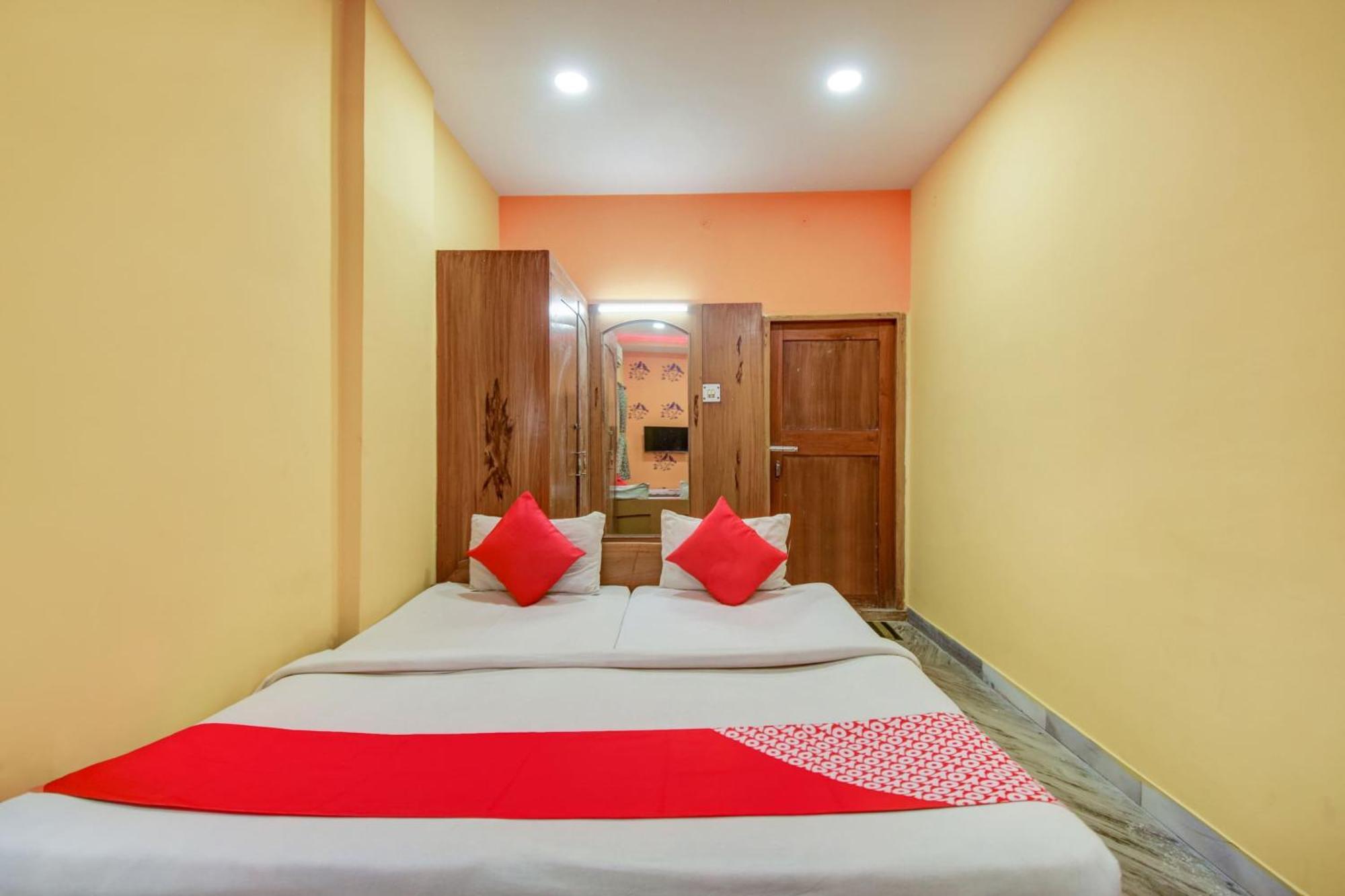 Super Oyo Hotel Priyal Amrit Sagar Rourkela Eksteriør billede